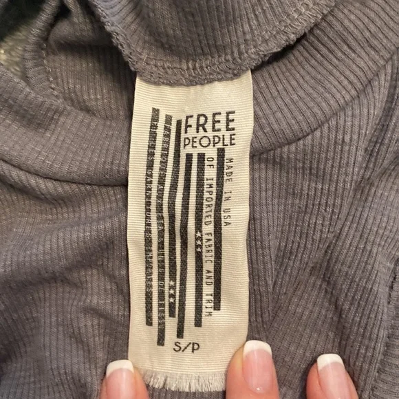 Free People grey tank - Picture 3 of 4